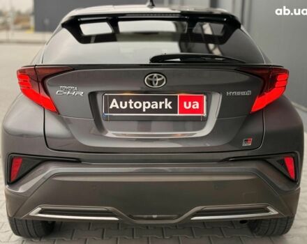 Серый Тойота C-HR, объемом двигателя 1.8 л и пробегом 28 тыс. км за 25490 $, фото 19 на Automoto.ua