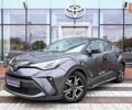 Серый Тойота C-HR, объемом двигателя 2 л и пробегом 101 тыс. км за 27426 $, фото 1 на Automoto.ua