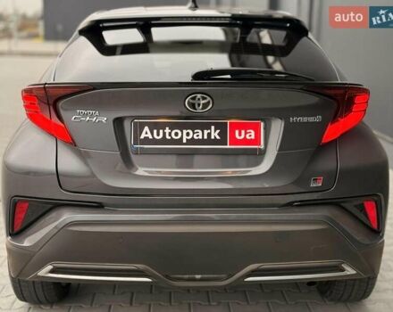 Серый Тойота C-HR, объемом двигателя 1.8 л и пробегом 28 тыс. км за 25490 $, фото 19 на Automoto.ua