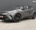 Серый Тойота C-HR, объемом двигателя 1.8 л и пробегом 28 тыс. км за 25490 $, фото 1 на Automoto.ua