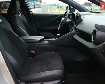 Сірий Тойота C-HR, об'ємом двигуна 1.99 л та пробігом 1 тис. км за 41774 $, фото 5 на Automoto.ua