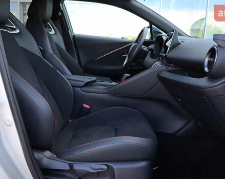 Серый Тойота C-HR, объемом двигателя 1.99 л и пробегом 4 тыс. км за 42000 $, фото 5 на Automoto.ua