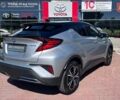 Серый Тойота C-HR, объемом двигателя 1.99 л и пробегом 53 тыс. км за 31900 $, фото 1 на Automoto.ua