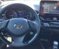 Серый Тойота C-HR, объемом двигателя 1.99 л и пробегом 53 тыс. км за 31900 $, фото 8 на Automoto.ua