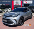 Серый Тойота C-HR, объемом двигателя 2 л и пробегом 52 тыс. км за 31900 $, фото 1 на Automoto.ua