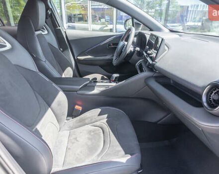 Серый Тойота C-HR, объемом двигателя 1.99 л и пробегом 1 тыс. км за 42308 $, фото 5 на Automoto.ua