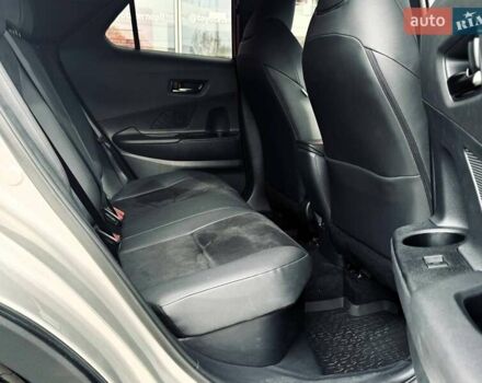 Сірий Тойота C-HR, об'ємом двигуна 1.99 л та пробігом 1 тис. км за 42337 $, фото 10 на Automoto.ua
