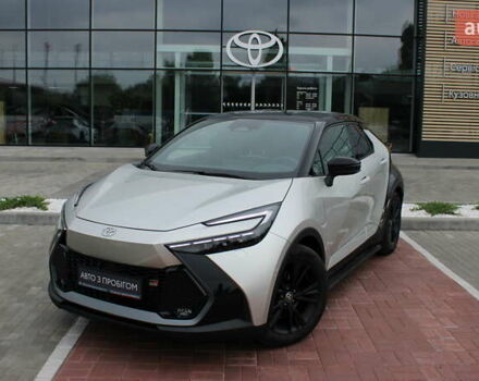 Сірий Тойота C-HR, об'ємом двигуна 1.99 л та пробігом 2 тис. км за 42300 $, фото 3 на Automoto.ua