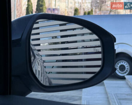 Серый Тойота C-HR, объемом двигателя 1.99 л и пробегом 1 тыс. км за 41463 $, фото 29 на Automoto.ua