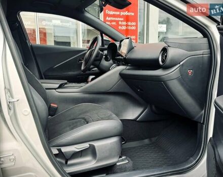 Сірий Тойота C-HR, об'ємом двигуна 1.99 л та пробігом 1 тис. км за 42337 $, фото 11 на Automoto.ua