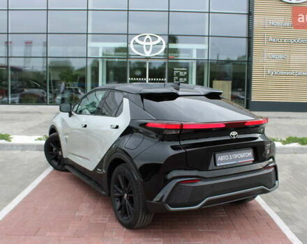 Сірий Тойота C-HR, об'ємом двигуна 1.99 л та пробігом 2 тис. км за 42300 $, фото 7 на Automoto.ua