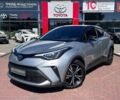 Серый Тойота C-HR, объемом двигателя 1.99 л и пробегом 53 тыс. км за 31900 $, фото 1 на Automoto.ua