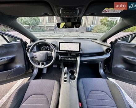 Серый Тойота C-HR, объемом двигателя 1.8 л и пробегом 5 тыс. км за 34999 $, фото 38 на Automoto.ua