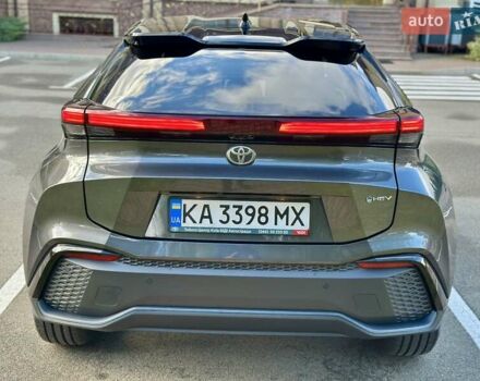 Серый Тойота C-HR, объемом двигателя 1.8 л и пробегом 5 тыс. км за 34999 $, фото 6 на Automoto.ua