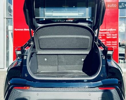 Серый Тойота C-HR, объемом двигателя 1.99 л и пробегом 8 тыс. км за 44489 $, фото 10 на Automoto.ua