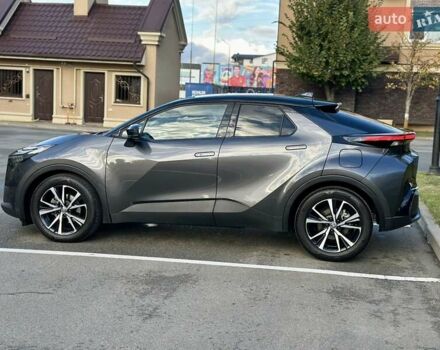 Серый Тойота C-HR, объемом двигателя 1.8 л и пробегом 5 тыс. км за 34999 $, фото 10 на Automoto.ua