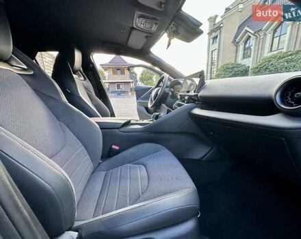 Серый Тойота C-HR, объемом двигателя 1.8 л и пробегом 5 тыс. км за 34999 $, фото 32 на Automoto.ua
