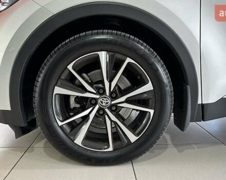 Серый Тойота C-HR, объемом двигателя 1.99 л и пробегом 7 тыс. км за 43634 $, фото 19 на Automoto.ua