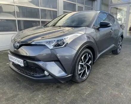 Серый Тойота C-HR, объемом двигателя 0.18 л и пробегом 90 тыс. км за 9100 $, фото 1 на Automoto.ua