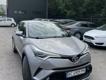 Тойота C-HR 2016 в Львове на Automoto.ua Серый Тойота C-HR, объемом двигателя 1.2 л и пробегом 58 тыс. км за 18200 $, фото 1 на Automoto.ua