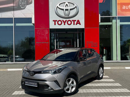 Серый Тойота C-HR, объемом двигателя 1.2 л и пробегом 92 тыс. км за 19462 $, фото 1 на Automoto.ua