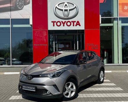 Серый Тойота C-HR, объемом двигателя 1.2 л и пробегом 92 тыс. км за 19462 $, фото 1 на Automoto.ua