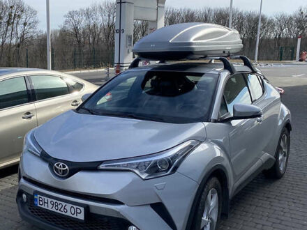 Сірий Тойота C-HR, об'ємом двигуна 1.2 л та пробігом 62 тис. км за 20500 $, фото 1 на Automoto.ua