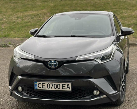 Серый Тойота C-HR, объемом двигателя 1.8 л и пробегом 171 тыс. км за 18000 $, фото 1 на Automoto.ua