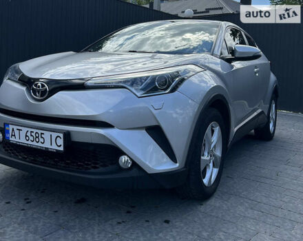 Серый Тойота C-HR, объемом двигателя 1.2 л и пробегом 119 тыс. км за 18200 $, фото 1 на Automoto.ua