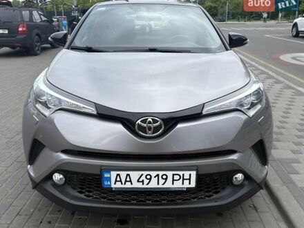 Тойота C-HR 2016 в Киеве на Automoto.ua Серый Тойота C-HR, объемом двигателя 1.2 л и пробегом 35 тыс. км за 19000 $, фото 1 на Automoto.ua