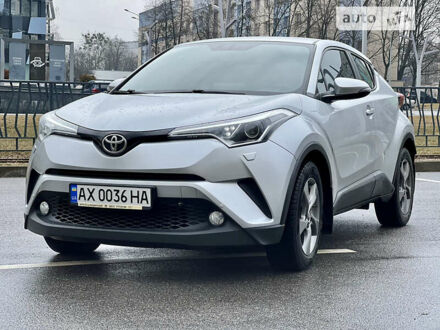 Серый Тойота C-HR, объемом двигателя 1.2 л и пробегом 70 тыс. км за 21000 $, фото 1 на Automoto.ua