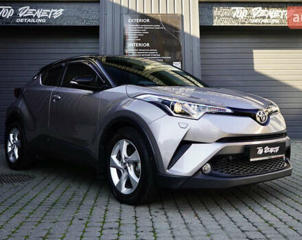 Серый Тойота C-HR, объемом двигателя 1.2 л и пробегом 89 тыс. км за 18500 $, фото 1 на Automoto.ua