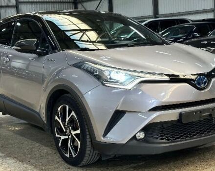 Серый Тойота C-HR, объемом двигателя 1.8 л и пробегом 123 тыс. км за 9400 $, фото 1 на Automoto.ua