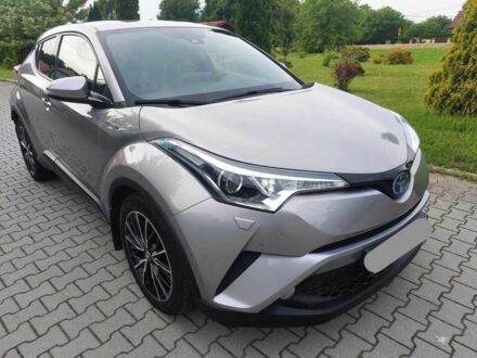 Серый Тойота C-HR, объемом двигателя 0 л и пробегом 51 тыс. км за 14000 $, фото 1 на Automoto.ua