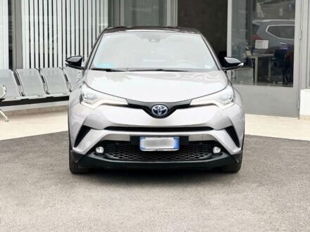 Серый Тойота C-HR, объемом двигателя 0.18 л и пробегом 130 тыс. км за 8400 $, фото 1 на Automoto.ua