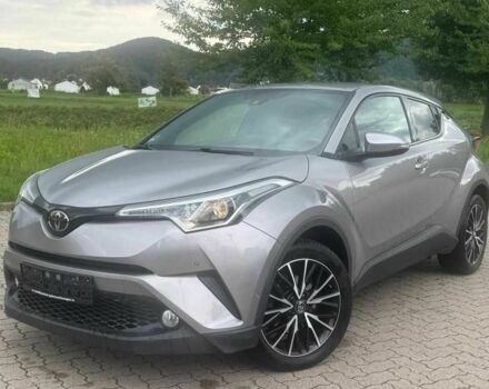 Серый Тойота C-HR, объемом двигателя 1.2 л и пробегом 112 тыс. км за 12800 $, фото 1 на Automoto.ua