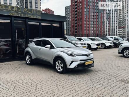 Серый Тойота C-HR, объемом двигателя 1.2 л и пробегом 89 тыс. км за 20200 $, фото 1 на Automoto.ua