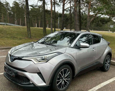 Сірий Тойота C-HR, об'ємом двигуна 1.8 л та пробігом 114 тис. км за 16400 $, фото 1 на Automoto.ua