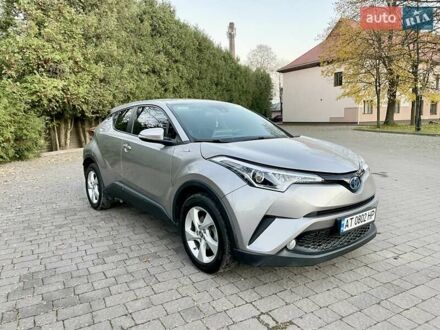 Тойота C-HR 2017 в Калуше на Automoto.ua Серый Тойота C-HR, объемом двигателя 1.8 л и пробегом 43 тыс. км за 20400 $, фото 1 на Automoto.ua