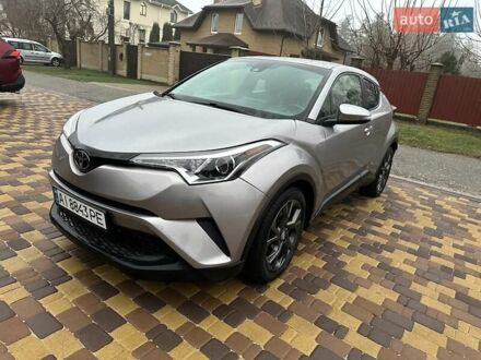 Серый Тойота C-HR, объемом двигателя 1.99 л и пробегом 94 тыс. км за 16200 $, фото 1 на Automoto.ua