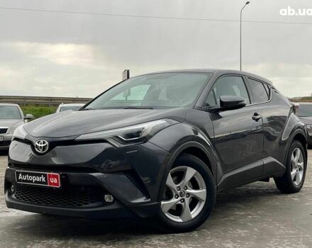 Серый Тойота C-HR, объемом двигателя 1.2 л и пробегом 108 тыс. км за 19290 $, фото 1 на Automoto.ua