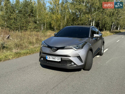 Тойота C-HR 2018 у Чернігові на Automoto.ua Сірий Тойота C-HR, об'ємом двигуна 1.99 л та пробігом 95 тис. км за 24400 $, фото 1 на Automoto.ua