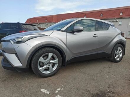 Серый Тойота C-HR, объемом двигателя 0.12 л и пробегом 75 тыс. км за 19800 $, фото 1 на Automoto.ua