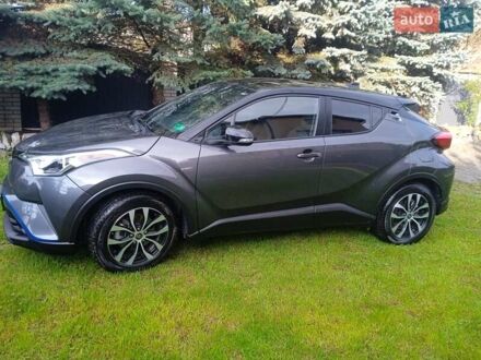 Тойота C-HR 2018 в Коломые на Automoto.ua Серый Тойота C-HR, объемом двигателя 2 л и пробегом 60 тыс. км за 18600 $, фото 1 на Automoto.ua