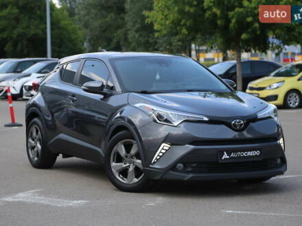 Тойота C-HR 2018 у Києві на Automoto.ua Сірий Тойота C-HR, об'ємом двигуна 1.99 л та пробігом 138 тис. км за 17900 $, фото 1 на Automoto.ua