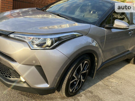 Сірий Тойота C-HR, об'ємом двигуна 2 л та пробігом 70 тис. км за 20500 $, фото 1 на Automoto.ua