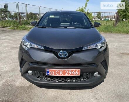 Сірий Тойота C-HR, об'ємом двигуна 1.8 л та пробігом 98 тис. км за 24999 $, фото 1 на Automoto.ua