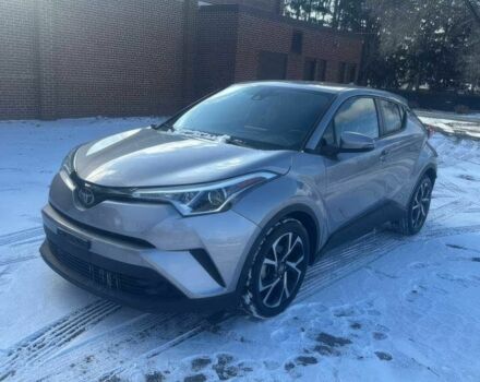 Серый Тойота C-HR, объемом двигателя 0 л и пробегом 55 тыс. км за 13400 $, фото 1 на Automoto.ua