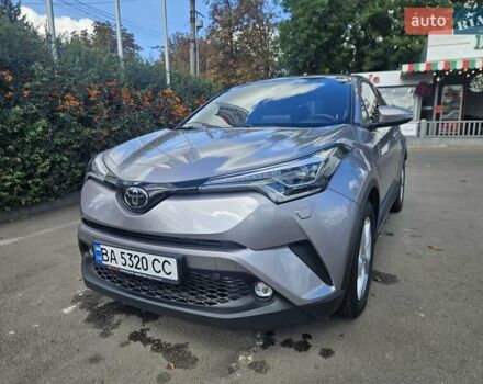 Серый Тойота C-HR, объемом двигателя 1.2 л и пробегом 24 тыс. км за 21999 $, фото 1 на Automoto.ua