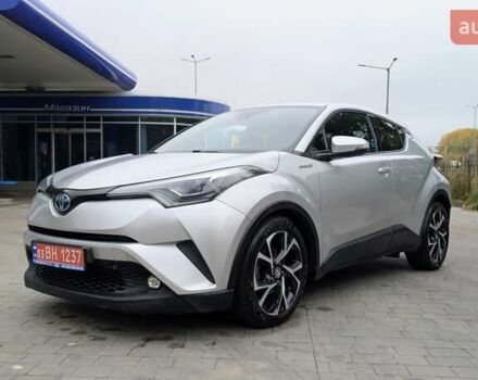 Тойота C-HR 2019 у Києві на Automoto.ua Сірий Тойота C-HR, об'ємом двигуна 1.8 л та пробігом 133 тис. км за 21500 $, фото 1 на Automoto.ua